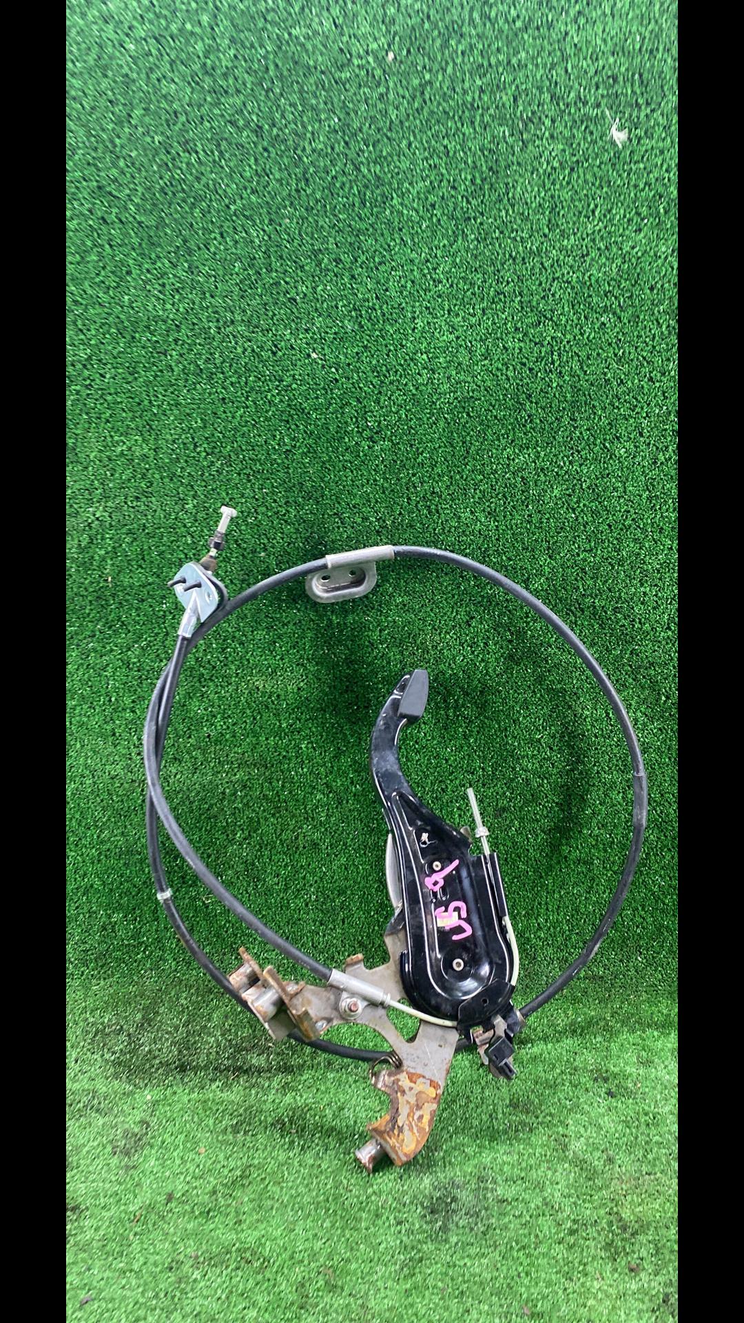 трос ручника Mazda CX-7 1 поколение 2007, 2.3 л., бензин, АКПП, передний привод - фото №1