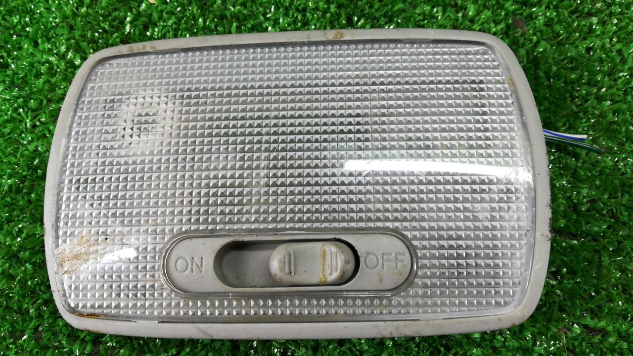 фонарь салона (плафон) Honda Element 1 поколение 2006, 2.4 л., i-VTEC, K24A4, бензин, АКПП, оранжевый, хетчбэк 5 дв., полный привод - фото №1