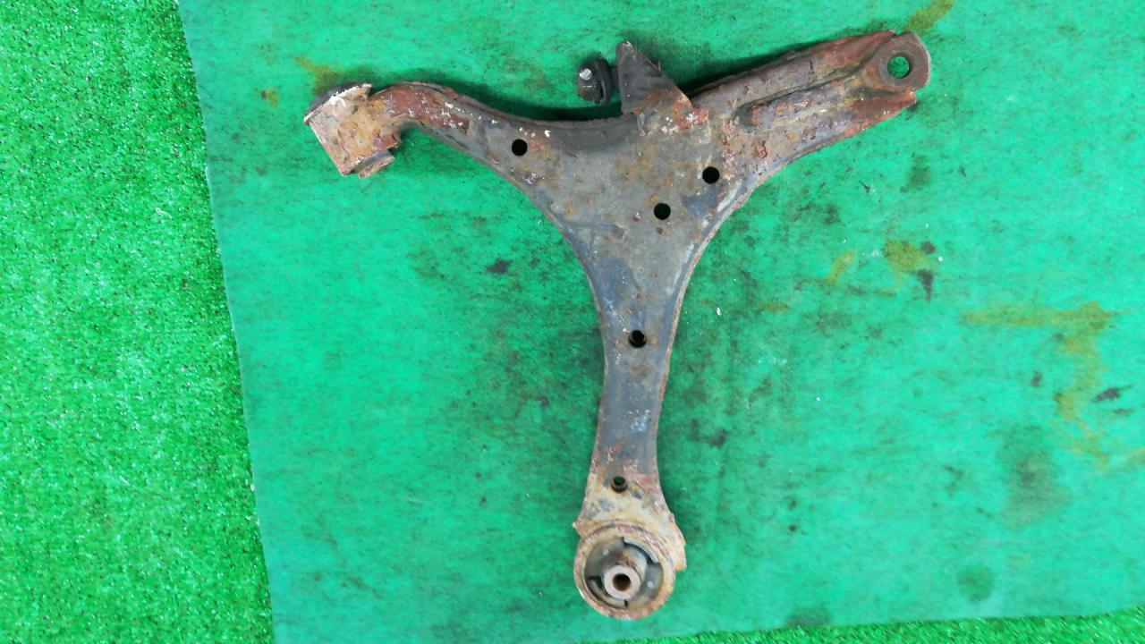 рычаг передний левый Honda Element 1 поколение 2006, 2.4 л., i-VTEC, K24A4, бензин, АКПП, оранжевый, хетчбэк 5 дв., полный привод - фото №1