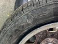 диск литой Subaru Forester 2 поколение (SG) SG 2004, 2.5 л., EJ251, бензин, МКПП, серебристый, полный привод - фото №10