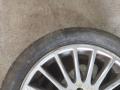 диск литой Volvo S60 1 поколение 2002, 2.4 л., B 5244 T3, бензин, АКПП, полный привод, правый руль - фото №3