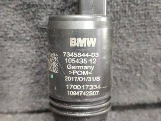насос (моторчик) омывателя стекла BMW 1 серия F20/F21 [2-й рестайлинг] F21 2017, 3.0 л., бензин, АКПП, купе, правый руль, 7345844