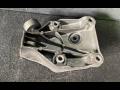 кронштейн двигателя BMW 7 серия F01/F02 2011, 3.0 л., D, дизель, АКПП, седан, задний привод, 6777623 - фото №3