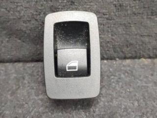 кнопка стеклоподъемника двери BMW 3 серия F30/F31/F34 F30 2012, 2.0 л., D, N47 D20 C, дизель, МКПП, 300, седан, задний привод, правый руль, 9208106