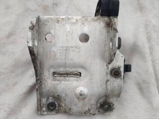 кронштейн радиатора BMW 5 серия F07/F10/F11 F10 2010, 3.0 л., N57 D30 A, дизель, АКПП, седан, задний привод, правый руль, 7186513, 7575247