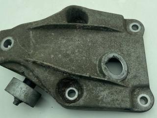 кронштейн двигателя BMW 5 серия F07/F10/F11 2012, 3.0 л., D, N57 D30 A, дизель, АКПП, 475, седан, задний привод, правый руль, 6777623