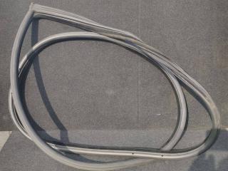 уплотнитель двери BMW 3 серия E90/E91/E92/E93 [рестайлинг] E92 2008, 3.0 л., D, M57 D30 (306D3), дизель, МКПП, черный, купе, задний привод, правый руль, 7119091