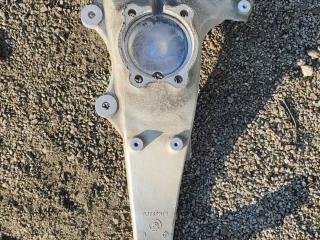 кулак поворотный левый BMW 7 серия F01/F02 2011, 3.0 л., D, N57 D30 A, дизель, АКПП, седан, задний привод, правый руль
