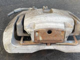суппорт передний правый BMW 5 серия F07/F10/F11 2011, 3.0 л., i, N55 B30 A, бензин, АКПП, серый, седан, полный привод