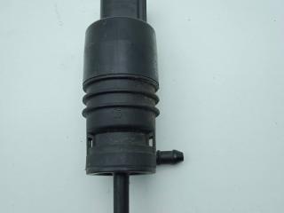 насос (моторчик) омывателя стекла BMW 5 серия F07/F10/F11 F10 2011, 3.5 л., бензин, АКПП, седан, 6934160