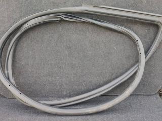 уплотнитель двери BMW 2 серия F22/F23 F22 2015, 1.5 л., B38 B15 A, бензин, МКПП, купе, 51767267912