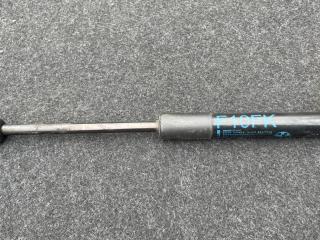 амортизатор капота BMW 5 серия F07/F10/F11 F10 2011, 3.0 л., N52 B30, бензин, АКПП, седан, 7206644