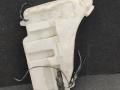 бачок омывателя BMW 5 серия F07/F10/F11 2011, 3.0 л., D, N57 D30 A, дизель, АКПП, хетчбэк 5 дв., задний привод, правый руль, 8050439 - фото №3