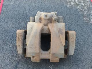 суппорт передний правый BMW X3 F25 2012, 3.0 л., бензин, АКПП, внедорожник 5 дв.