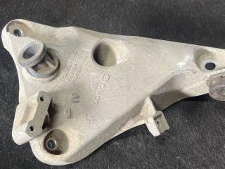 кронштейн двигателя BMW X6 F16 2016, 4.0 л., D, дизель, АКПП, внедорожник 5 дв., полный привод, правый руль, 6859785