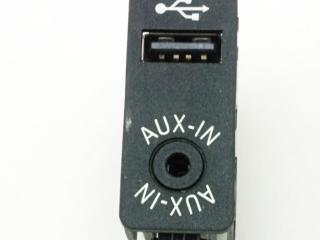 разъем AUX / USB BMW 4 серия F32/F33 F32 2015, 2.0 л., N20 B20 A, бензин, АКПП, купе, 9229246
