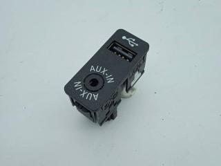 разъем AUX / USB BMW 3 серия F30/F31/F34 F31 2014, 2.0 л., N47 D20 C, дизель, МКПП, синий, универсал, полный привод, правый руль, 9229246