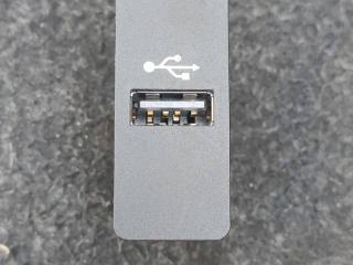 разъем AUX / USB BMW 2 серия F22/F23 [рестайлинг] F22 2019, 3.0 л., B58 B30 A, бензин, АКПП, купе, задний привод, 9230248