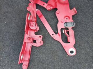петля капота правая BMW 6 серия F12/F13 [рестайлинг] F06 2016, 4.0 л., дизель, АКПП, красный, седан, задний привод, правый руль, 7249888