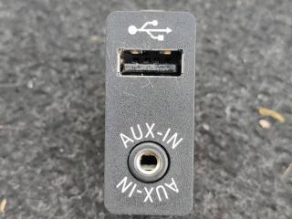 разъем AUX / USB BMW 6 серия F12/F13 [рестайлинг] F06 2016, 4.0 л., дизель, АКПП, красный, седан, задний привод, правый руль, 9237653