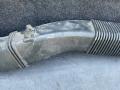 патрубок воздушного фильтра BMW 5 серия F10/F11 [рестайлинг] F10 2013, 2.0 л., D, N47 D20 C, дизель, МКПП, белый, седан, задний привод, правый руль, 7811597 - фото №3