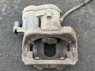 суппорт задний правый BMW 5 серия F10/F11 [рестайлинг] F10 2013, 2.0 л., D, N47 D20 C, дизель, МКПП, белый, седан, задний привод, правый руль