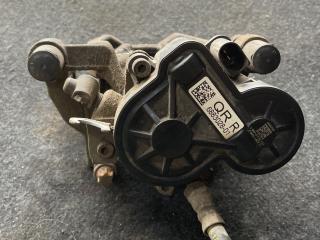 суппорт задний правый BMW X2 F39 2019, 2.0 л., B47 C20 B, дизель, МКПП, белый, внедорожник 5 дв., полный привод, правый руль, 6883028