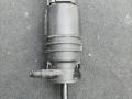 насос (моторчик) омывателя стекла BMW 3 серия F30/F31/F34 F30 2012, 2.0 л., N20 B20 A, бензин, АКПП, черный, седан, задний привод, правый руль, 7302589 - фото №2