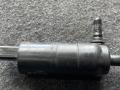 насос (моторчик) омывателя фар BMW 5 серия F07/F10/F11 F10 2011, 3.0 л., N57 D30 A, дизель, МКПП, седан, задний привод, 7217792 - фото №2