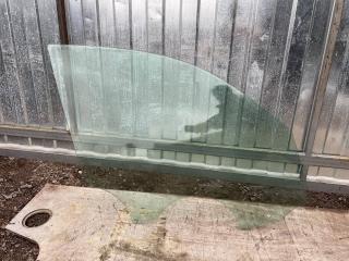 стекло двери передней правой BMW X3 F25 [рестайлинг] 2016, 2.0 л., бензин