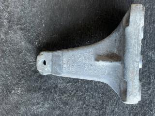 кронштейн двигателя BMW 3 серия F30/F31/F34 F31 2014, 2.0 л., N47 D20 C, дизель, МКПП, синий, универсал, полный привод, правый руль, 6784826