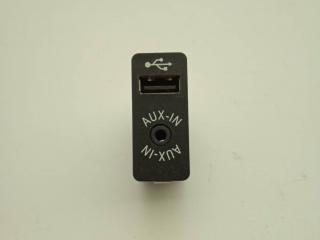разъем AUX / USB BMW X6 F16 2019, 3.5 л., бензин, АКПП, внедорожник 5 дв., 9266607