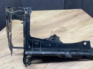 крепление фары правой BMW 7 серия F01/F02 F01 2009, 4.0 л., дизель, АКПП, imperial-blau brillant metallic, седан, задний привод, правый руль, 7184160