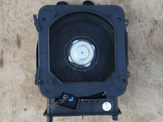 сабвуфер BMW X1 F48 2016, 1.8 л., B47 C20 A, дизель, 6МКПП, 668, внедорожник 5 дв., полный привод, правый руль, 9275995