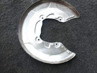 защитный кожух тормозного механизма BMW 2 серия F44 2022, 1.5 л., i, B38 A15 A, бензин, АКПП, белый(300), седан, передний привод, правый руль, 6799739
