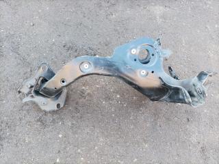 кулак задний правый BMW 1 серия F40 2020, 1.5 л., i, B38 A15 A, бензин, АКПП, b39, хетчбэк 5 дв., задний привод, правый руль, 6898964