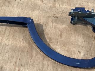 петля крышки багажника BMW 5 серия G30/G31 G30 2018, 3.0 л., B57 D30 A, дизель, АКПП, синий, седан, полный привод, правый руль, 7366397
