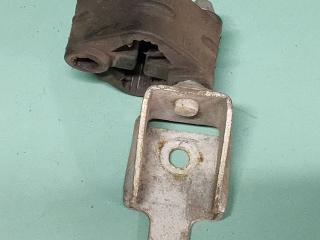 кронштейн глушителя BMW 1 серия F40 2020, 1.5 л., i, B38 A15 A, бензин, АКПП, b39, хетчбэк 5 дв., задний привод, правый руль