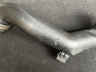 патрубок интеркулера BMW 7 серия F01/F02 F02 2008, 3.0 л., N54 B30 A, бензин, АКПП, 475, седан, задний привод, правый руль, 7582314
