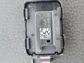 Кнопка блокировки двери BMW 1 серия F40 2022, 1.6 л., дизель, АКПП, 475, хетчбэк 5 дв., передний привод, правый руль, 6820926 - фото №2