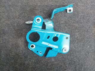 крепление ( кронштейн ) крыла BMW M8 F91/92 F91 2020, 4.4 л., i, S63 B44 B, бензин, АКПП, 490, кабриолет, полный привод, правый руль, 7475627, 8492949