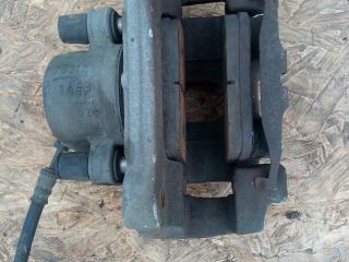 суппорт передний правый BMW X3 F25 2013, 2.0 л., N20 B20 A, бензин, АКПП, внедорожник 5 дв.