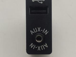 разъем AUX / USB BMW X3 F25 2013, 2.0 л., N20 B20 A, бензин, АКПП, внедорожник 5 дв., 9237653