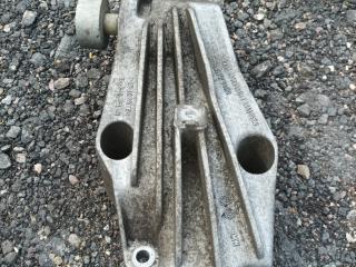 кронштейн двигателя BMW 5 серия G30/G31 G30 2018, 3.0 л., B57 D30 A, дизель, АКПП, синий, седан, полный привод, правый руль, 6861559, 6861555