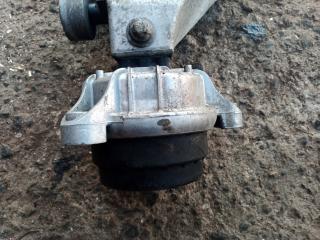 подушка крепления двигателя BMW 5 серия F07/F10/F11 2011, 3.0 л., бензин, АКПП, седан, 6777375