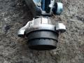 подушка крепления двигателя BMW 5 серия F07/F10/F11 2011, 3.0 л., бензин, АКПП, седан, 6777375 - фото №2