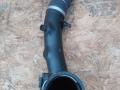 патрубок интеркулера BMW 5 серия F07/F10/F11 2012, 3.0 л., бензин, АКПП, седан, 235576, 70380530, 1019954, 1040502 - фото №2