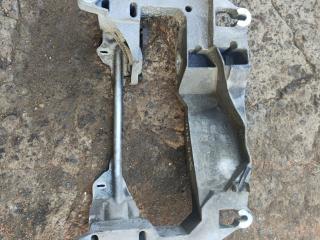 кронштейн КПП BMW X5 F15 (2013 - 2018), 4.0 л., гибрид, АКПП, a52, внедорожник 5 дв., полный привод, правый руль, 22316872913, 6872913