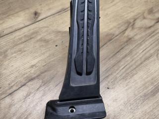 педаль BMW 1 серия F40 2020, 2.0 л., B48A20E, бензин, АКПП, белый, хетчбэк 5 дв., полный привод, 6889820