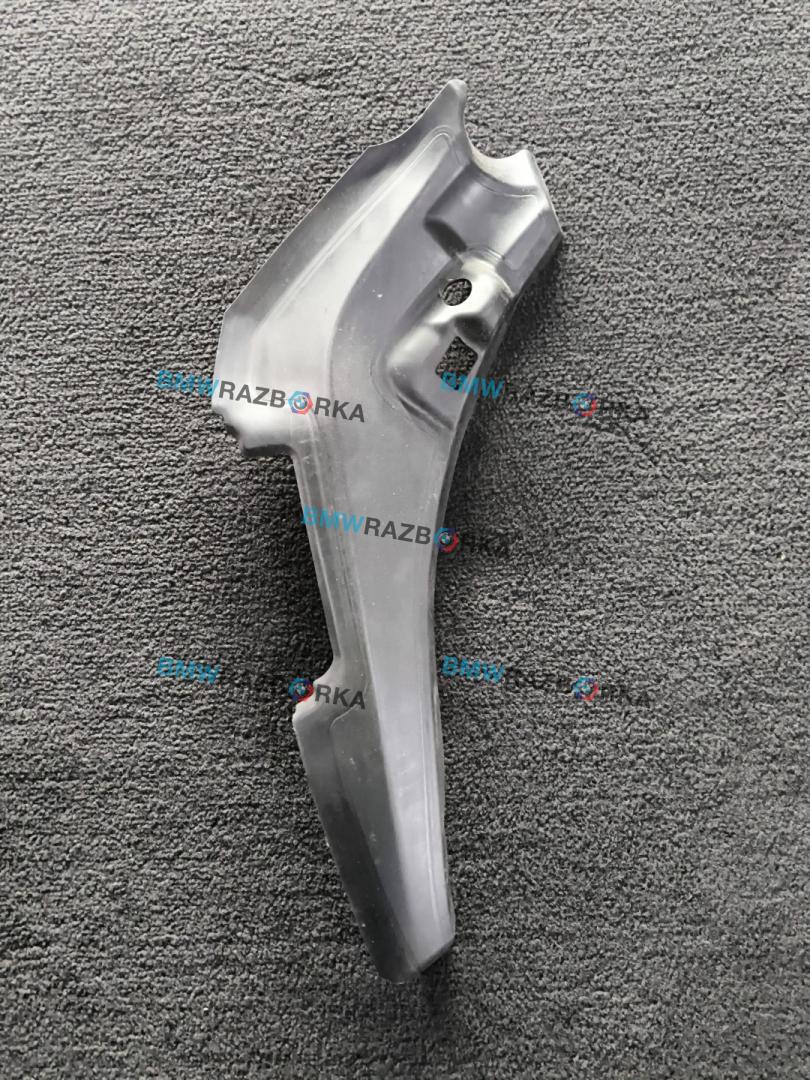 водосток крышки багажника BMW 1 серия F40 2020, 2.0 л., B48A20E, бензин, АКПП, белый, хетчбэк 5 дв., полный привод, 51137466500, 7466500 - фото №1